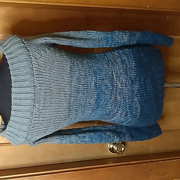 Decree Off The Shoulder Gray and Teal Sweater Size S - Picture 2 of 5